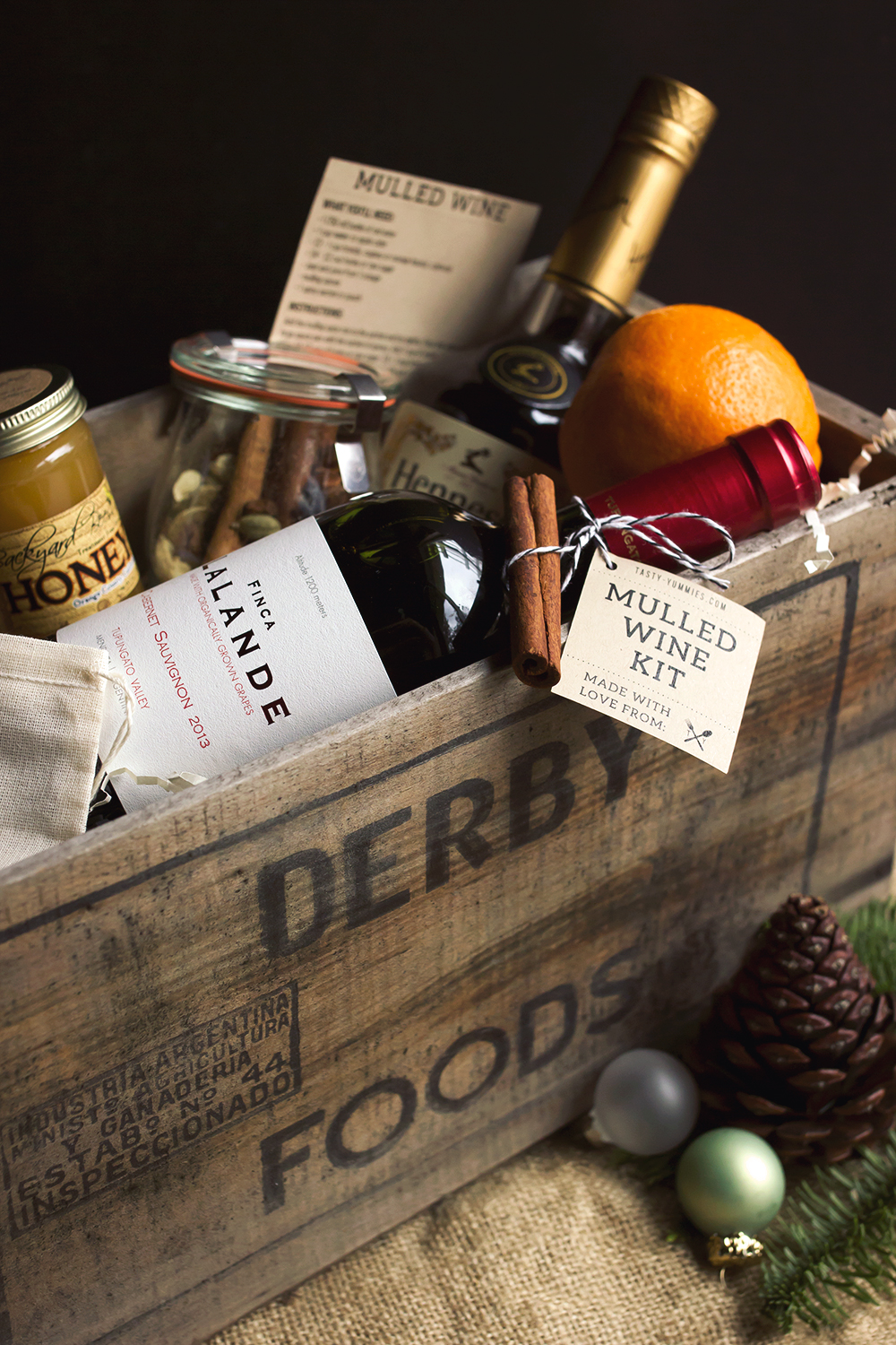 Holiday Gift Box for Wine Lovers, Mulled Wine & Cider Gift Set